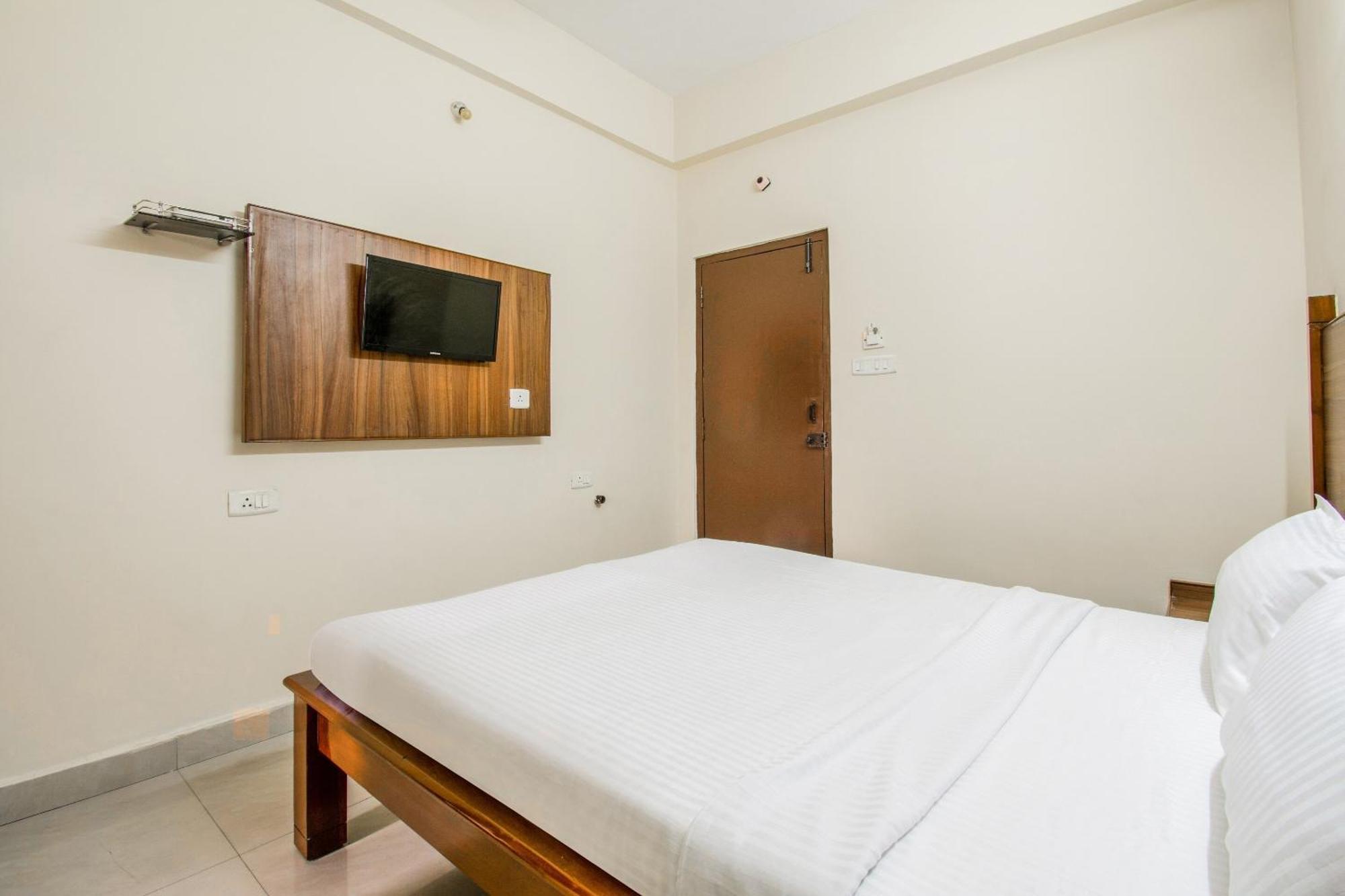 Hotel O Ssg Residency Visakhapatnam Buitenkant foto