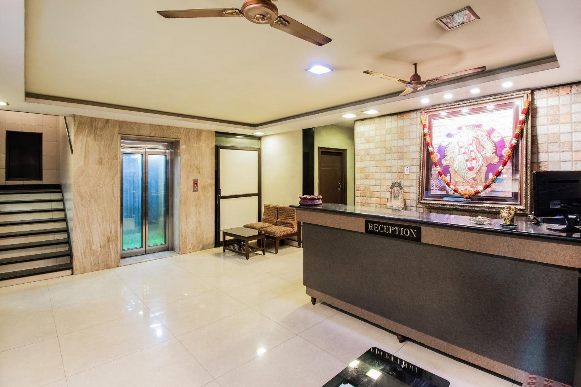 Hotel O Ssg Residency Visakhapatnam Buitenkant foto