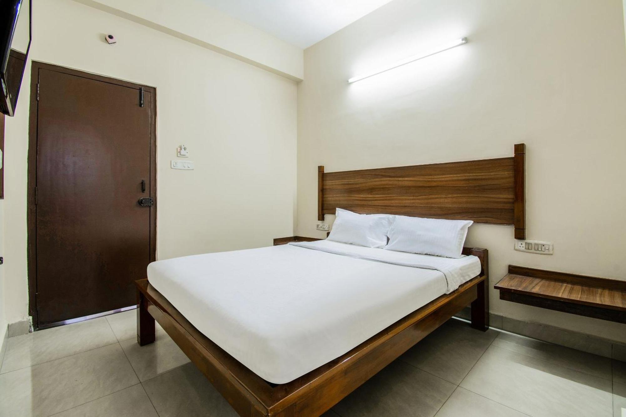 Hotel O Ssg Residency Visakhapatnam Buitenkant foto