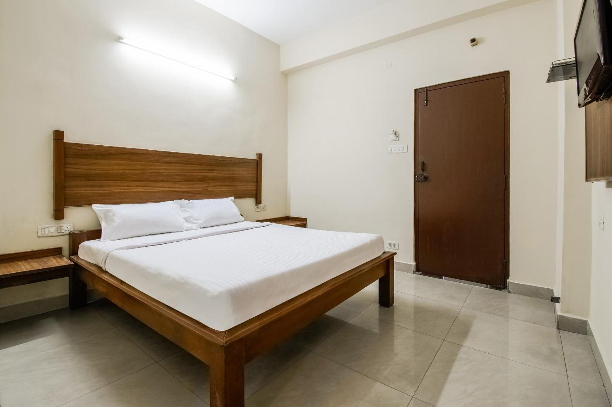 Hotel O Ssg Residency Visakhapatnam Buitenkant foto